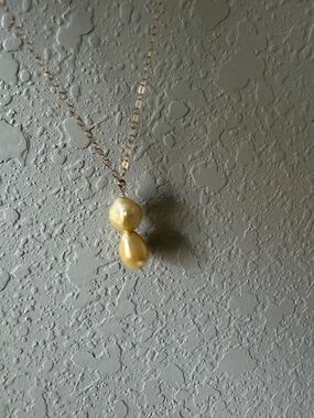 Gold Pearl Drop Pendant Necklace - Delicate Chain
